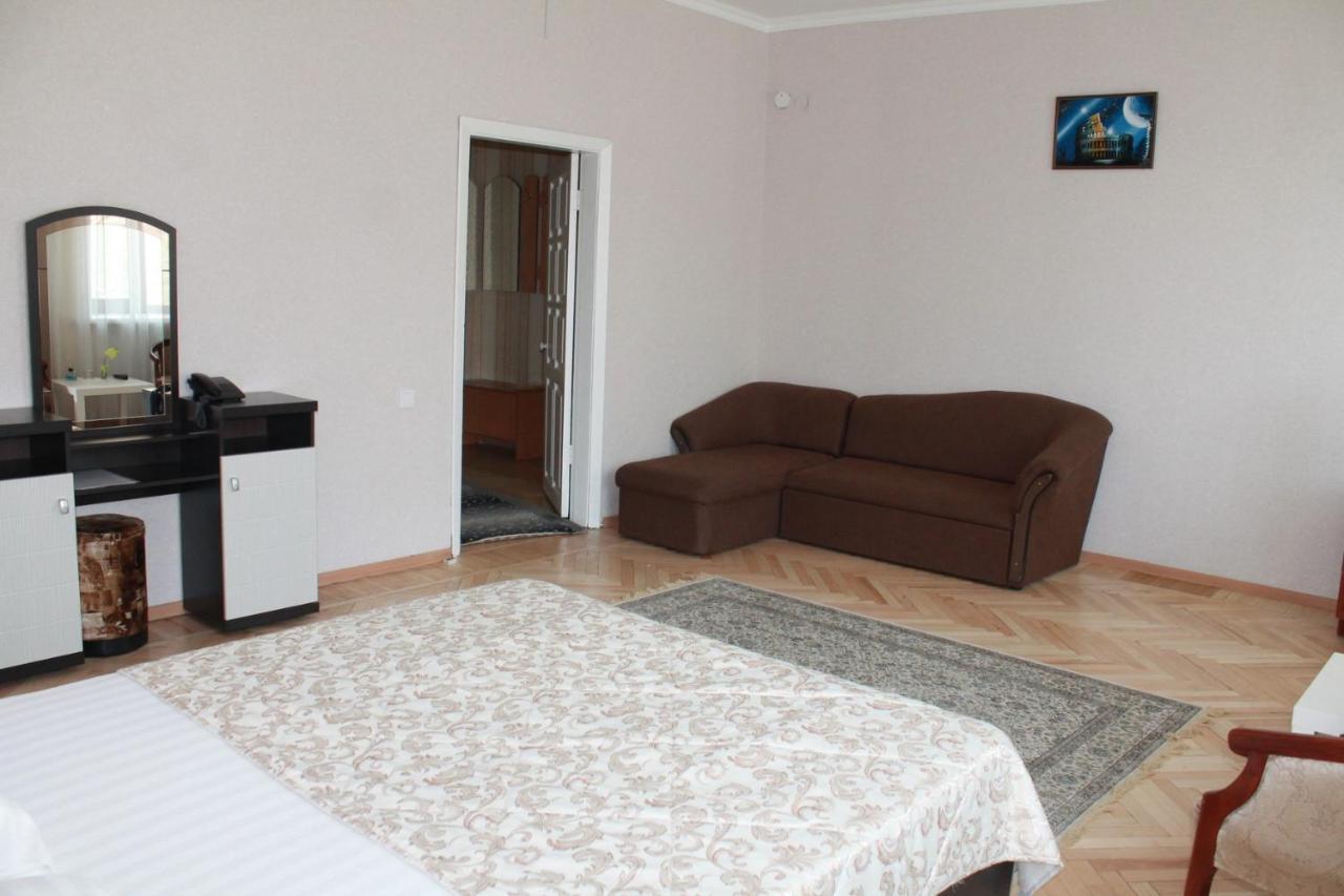 Residence Hotel Pawłodar Zewnętrze zdjęcie